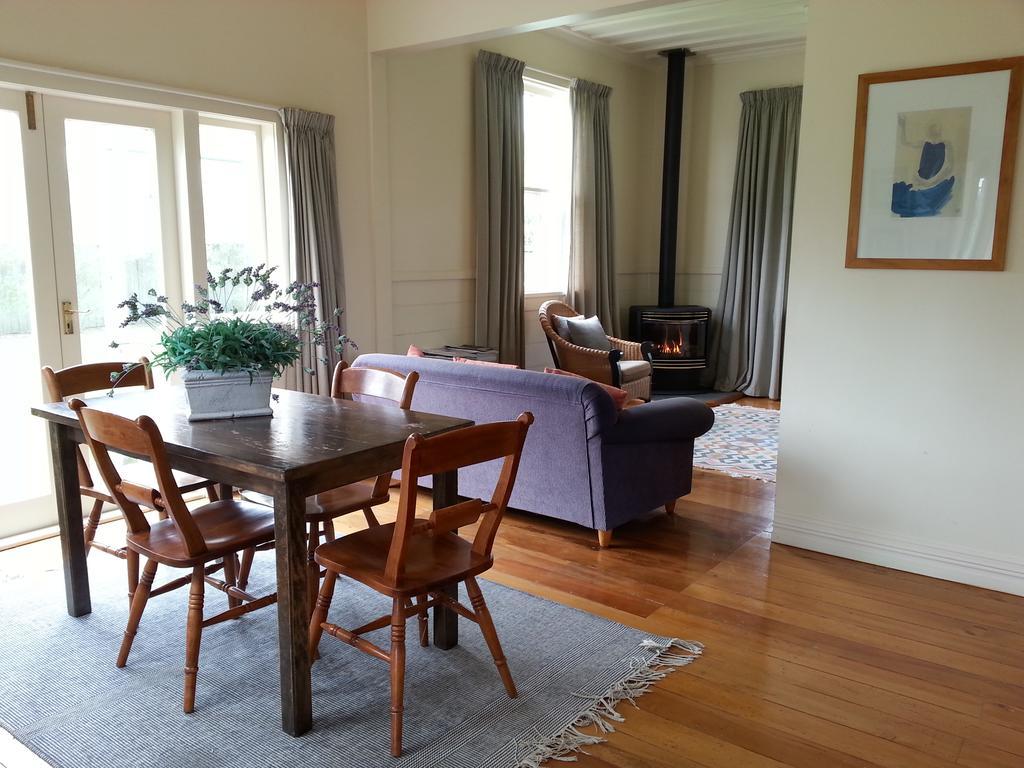 The Vicarage Martinborough Villa Rum bild