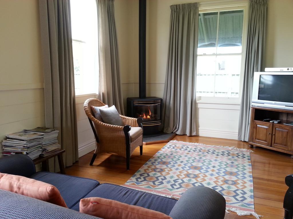 The Vicarage Martinborough Villa Rum bild