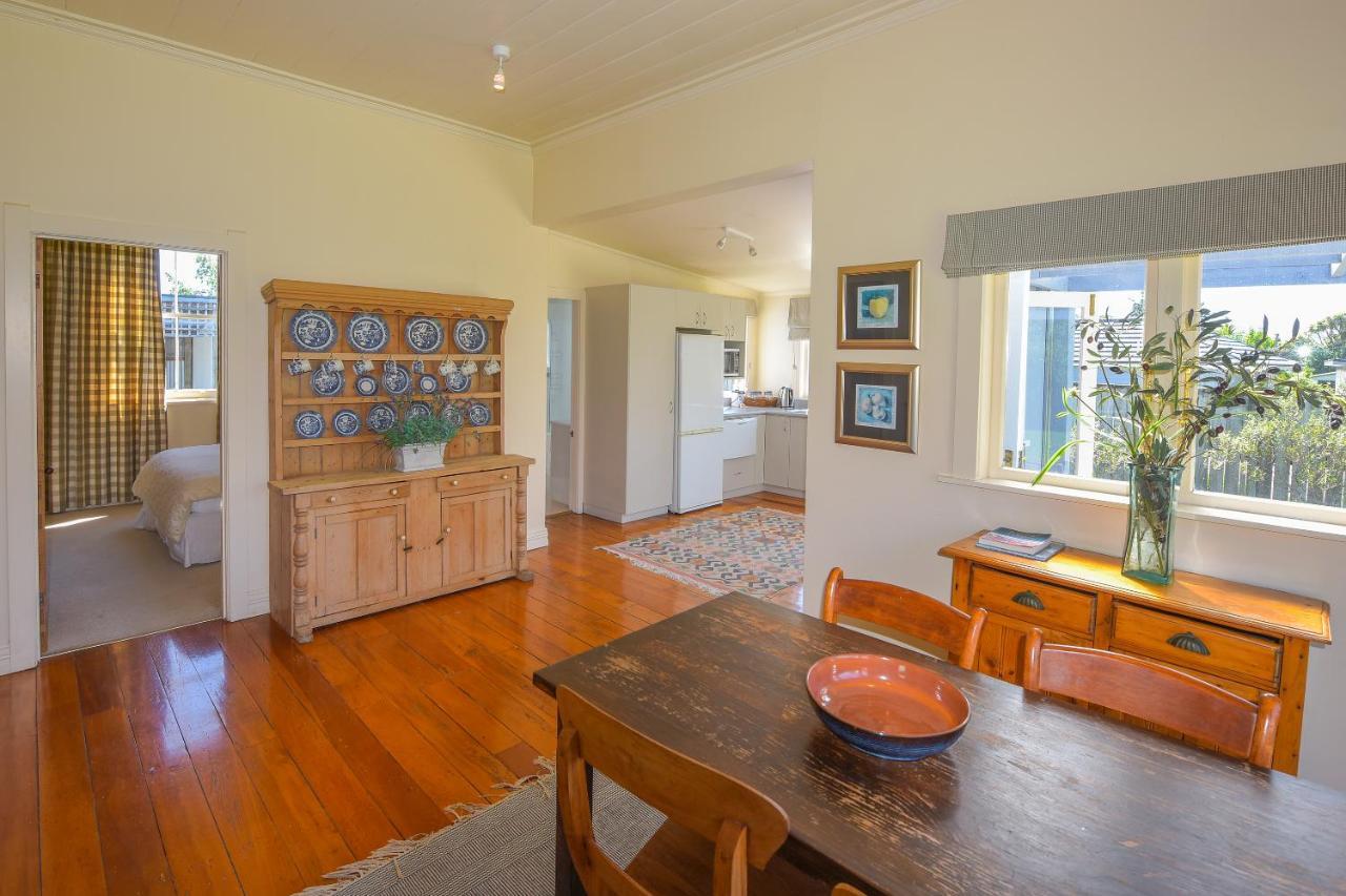 The Vicarage Martinborough Villa Exteriör bild
